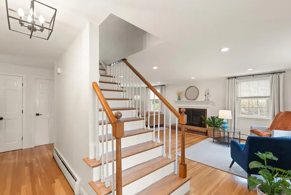 $879,900 | 9 Meadowview Road, Topsfield, MA 01983