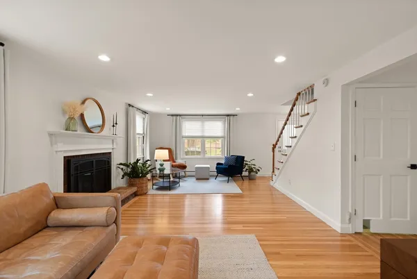 $879,900 | 9 Meadowview Road, Topsfield, MA 01983