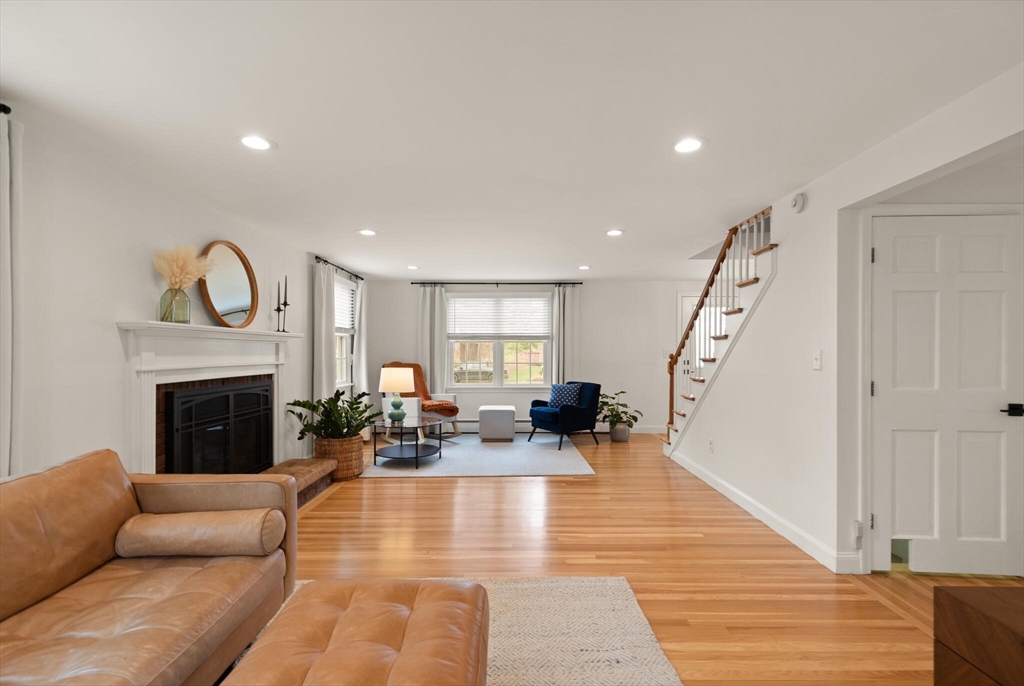 9 Meadowview Road Topsfield, MA 01983 - Photo 6 of 39