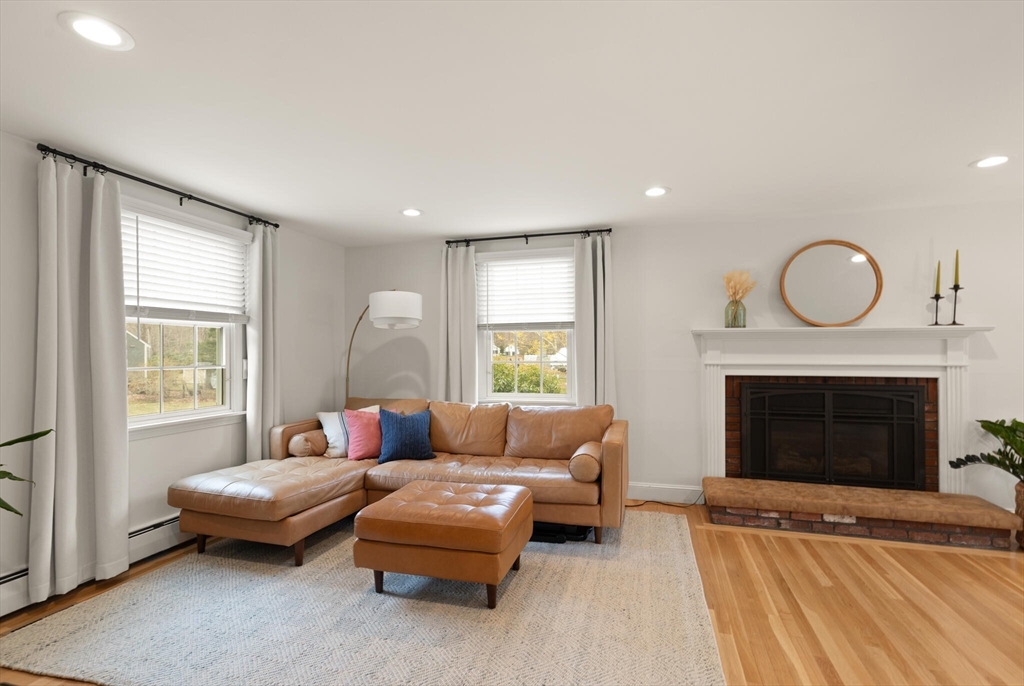 9 Meadowview Road Topsfield, MA 01983 - Photo 7 of 39