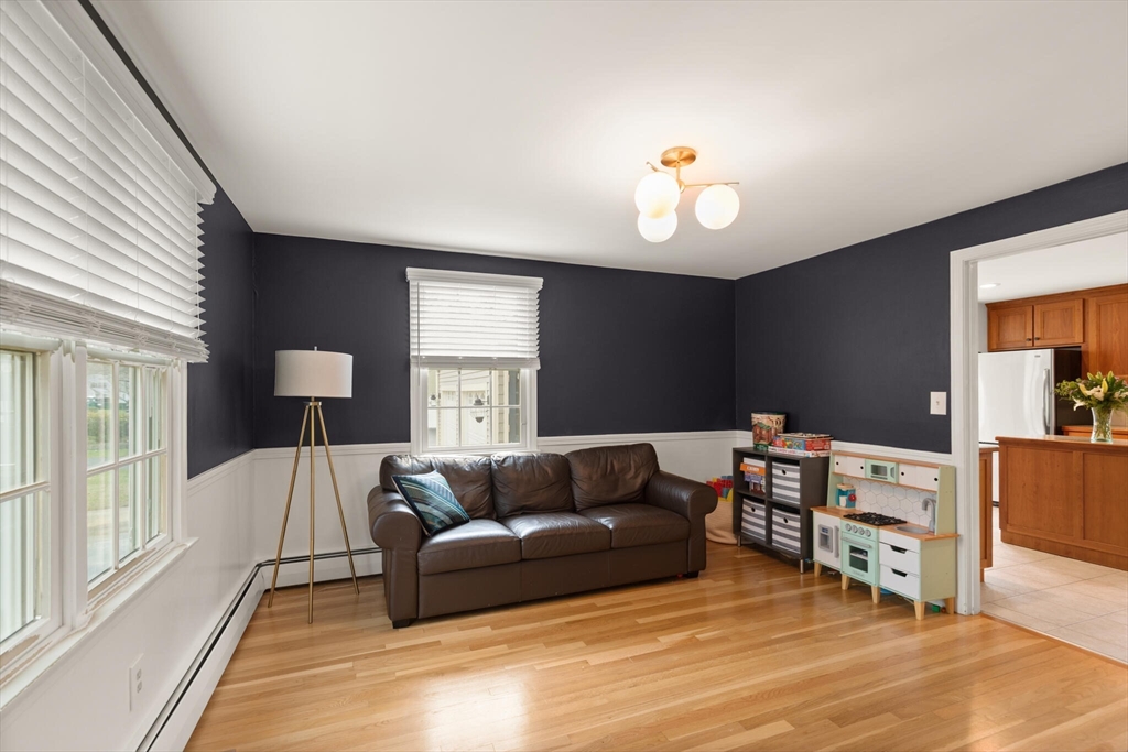 9 Meadowview Road Topsfield, MA 01983 - Photo 10 of 39