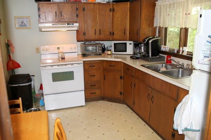 272 Fosters Point Road West Bath, ME 04530 - Photo 7 of 13 Photo
