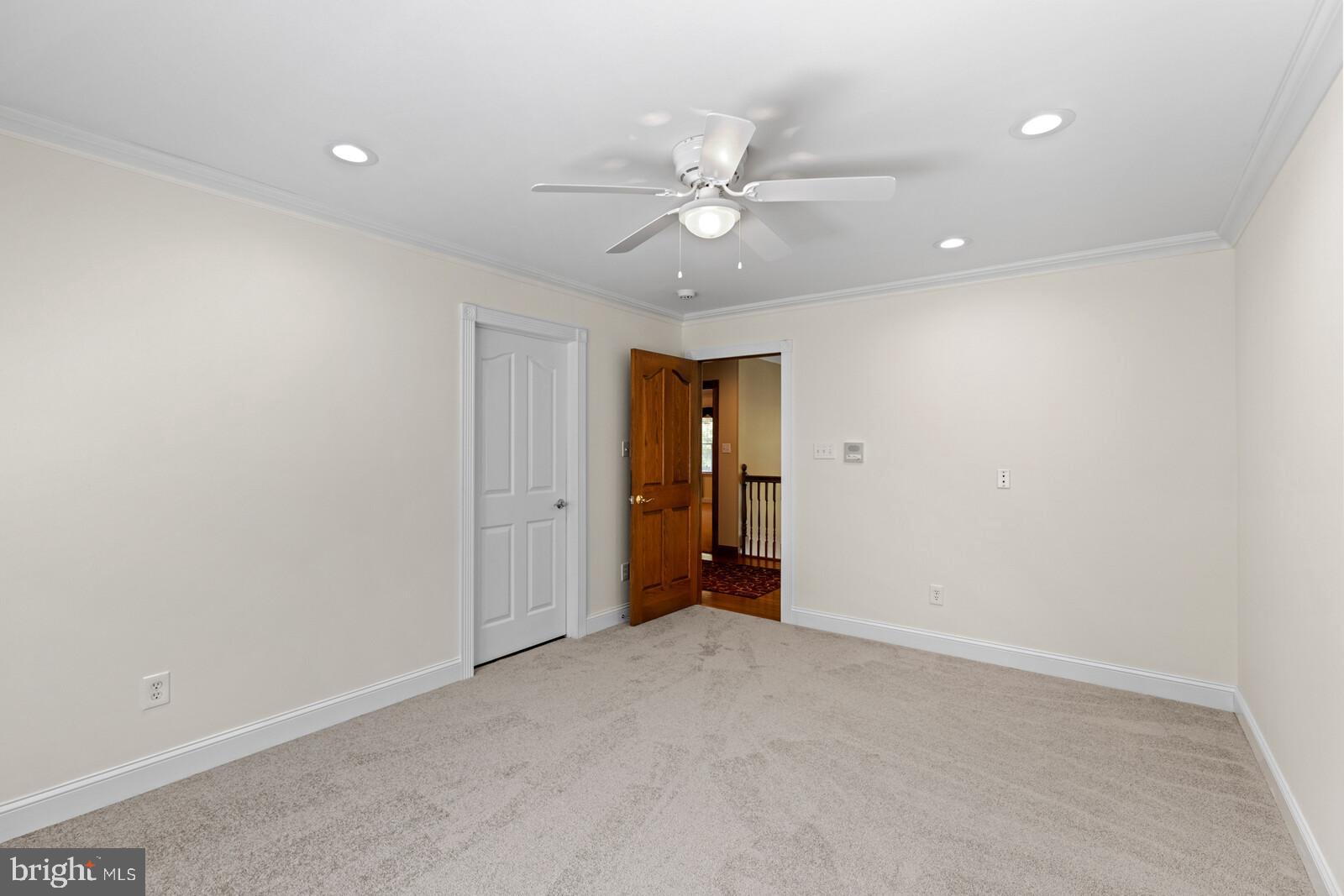 463 Lewistown Road Columbus, NJ 08022 - Photo 29 of 56 Bedroom 4