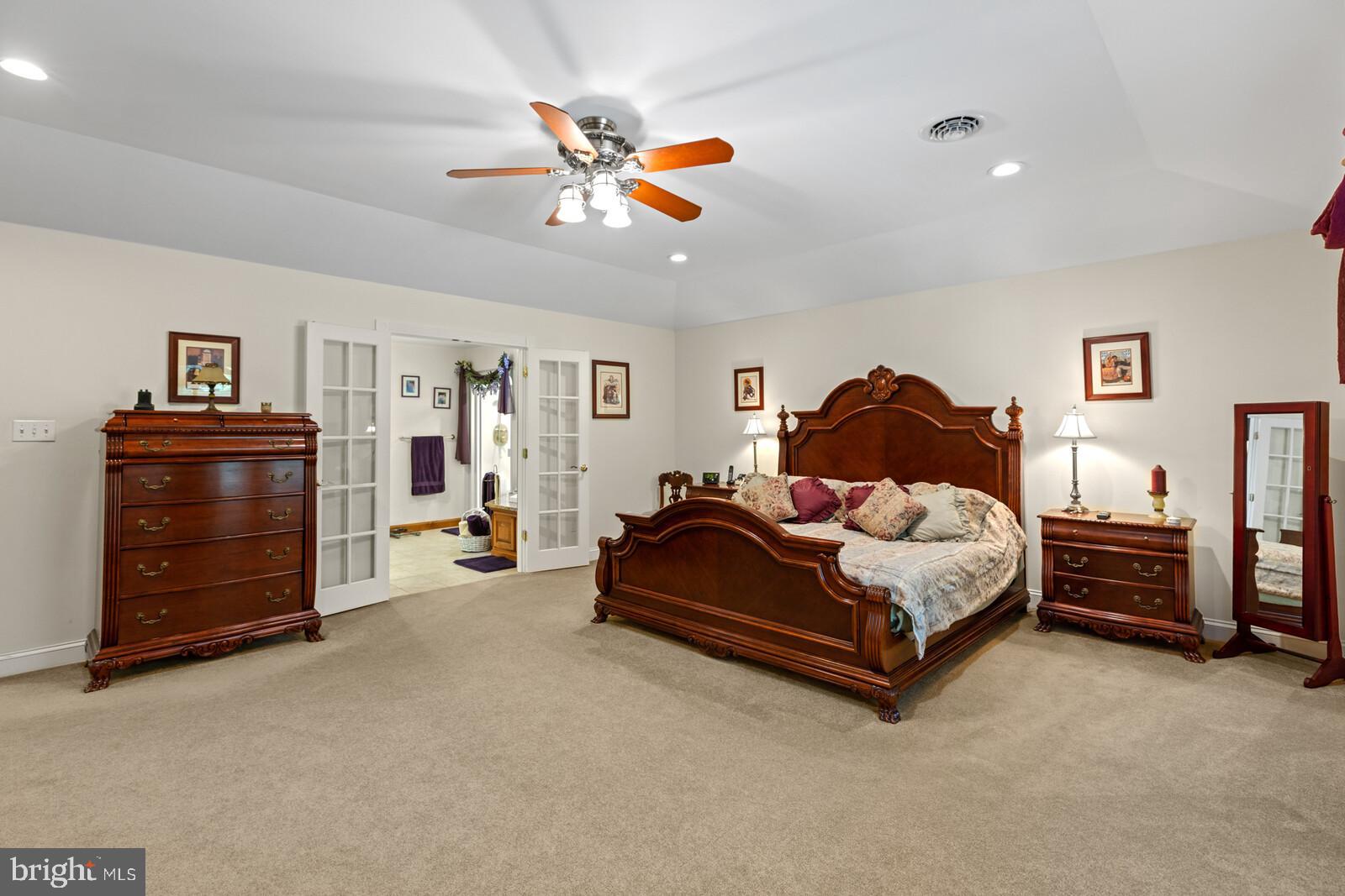 463 Lewistown Road Columbus, NJ 08022 - Photo 32 of 56 Master Bedroom