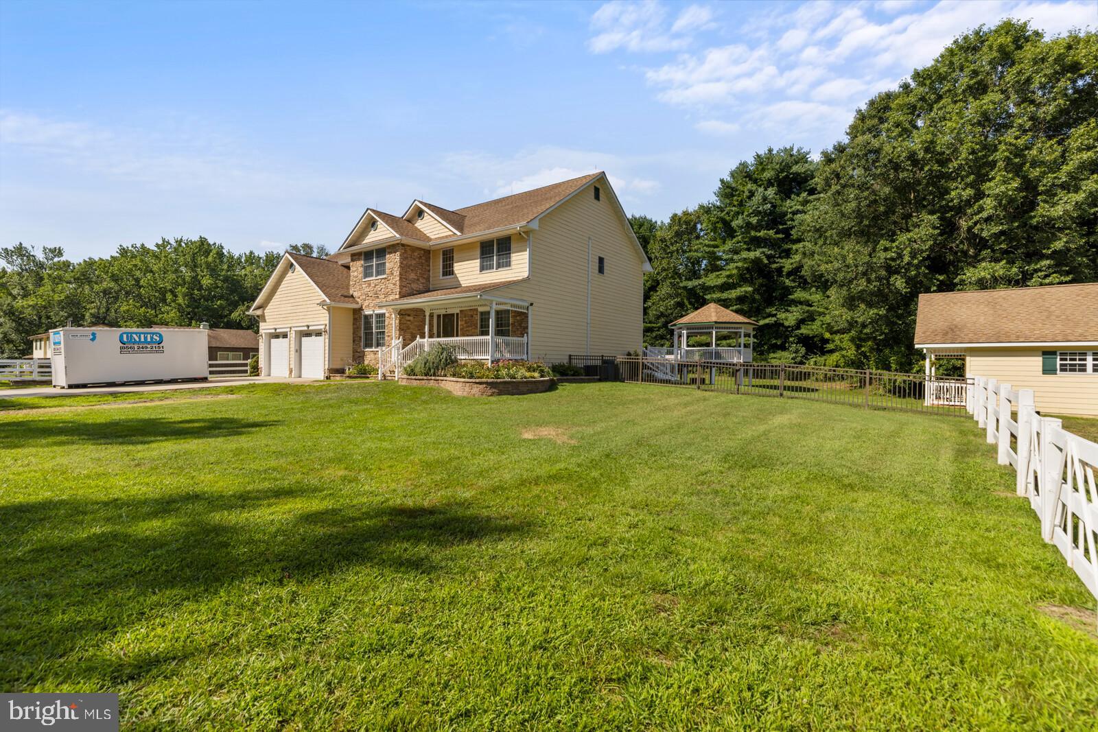 463 Lewistown Road Columbus, NJ 08022 - Photo 5 of 56 Front Exterior