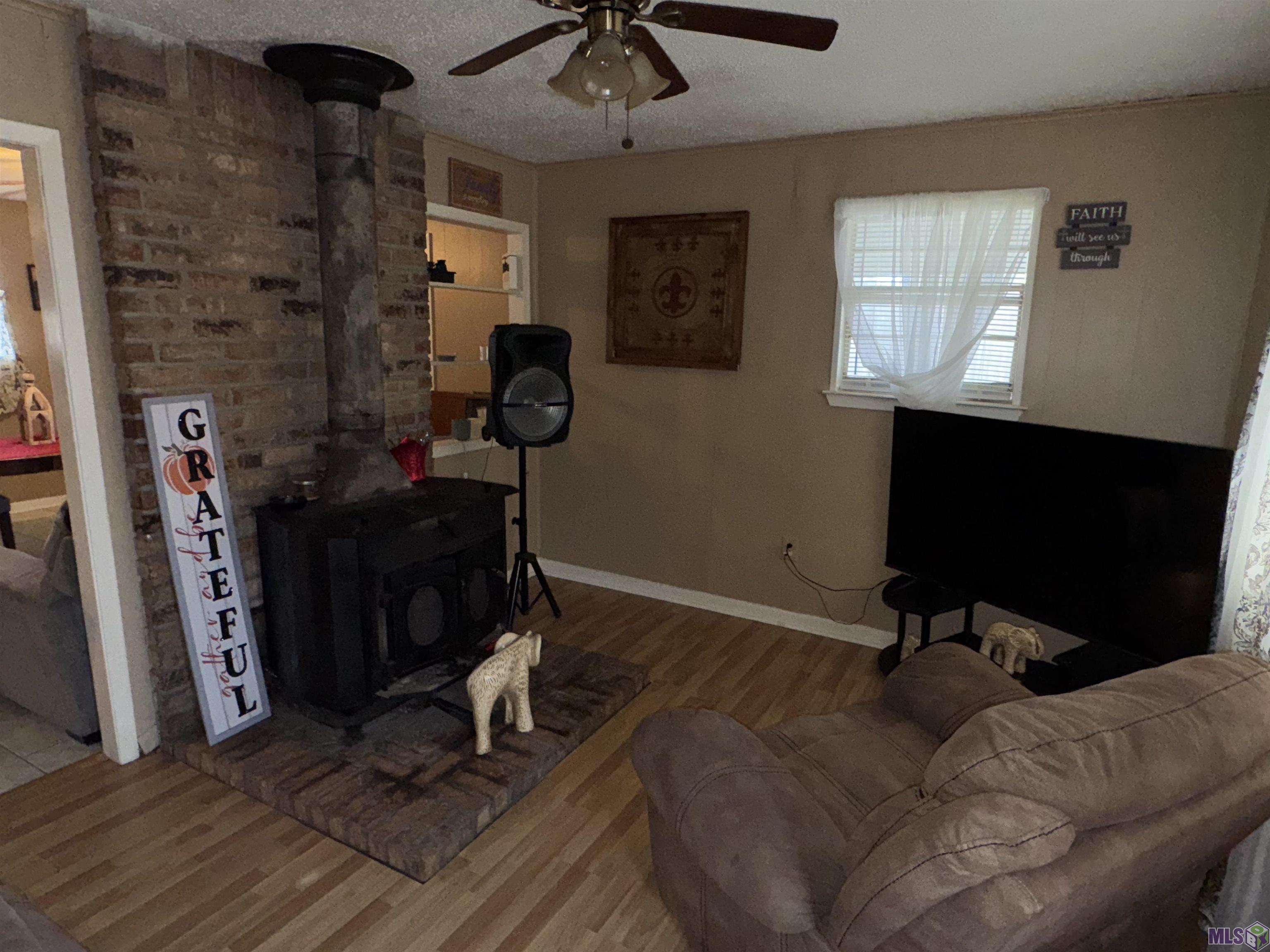 2831 Charlie Overton Road Greensburg, LA 70441 - Photo 2 of 18