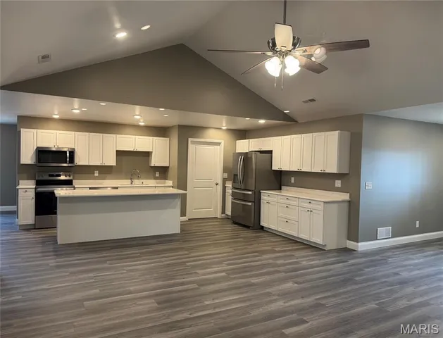 $495,000 | 177 Kitlaw Drive, Hannibal, MO 63401