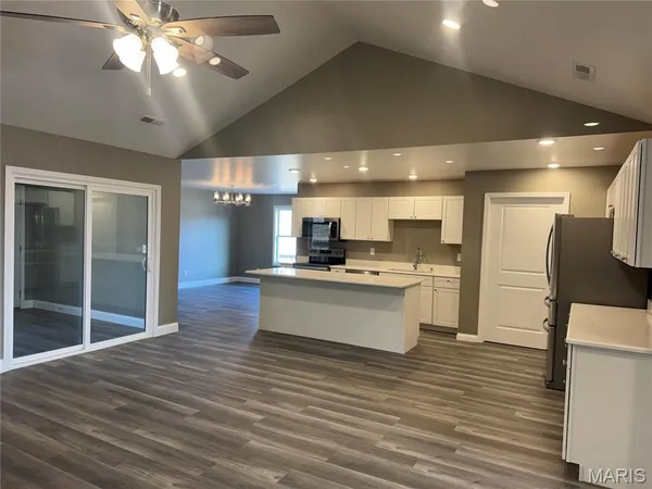 $488,000 | 177 Kitlaw Drive, Hannibal, MO 63401