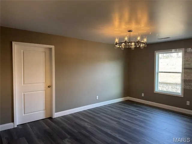 $495,000 | 177 Kitlaw Drive, Hannibal, MO 63401