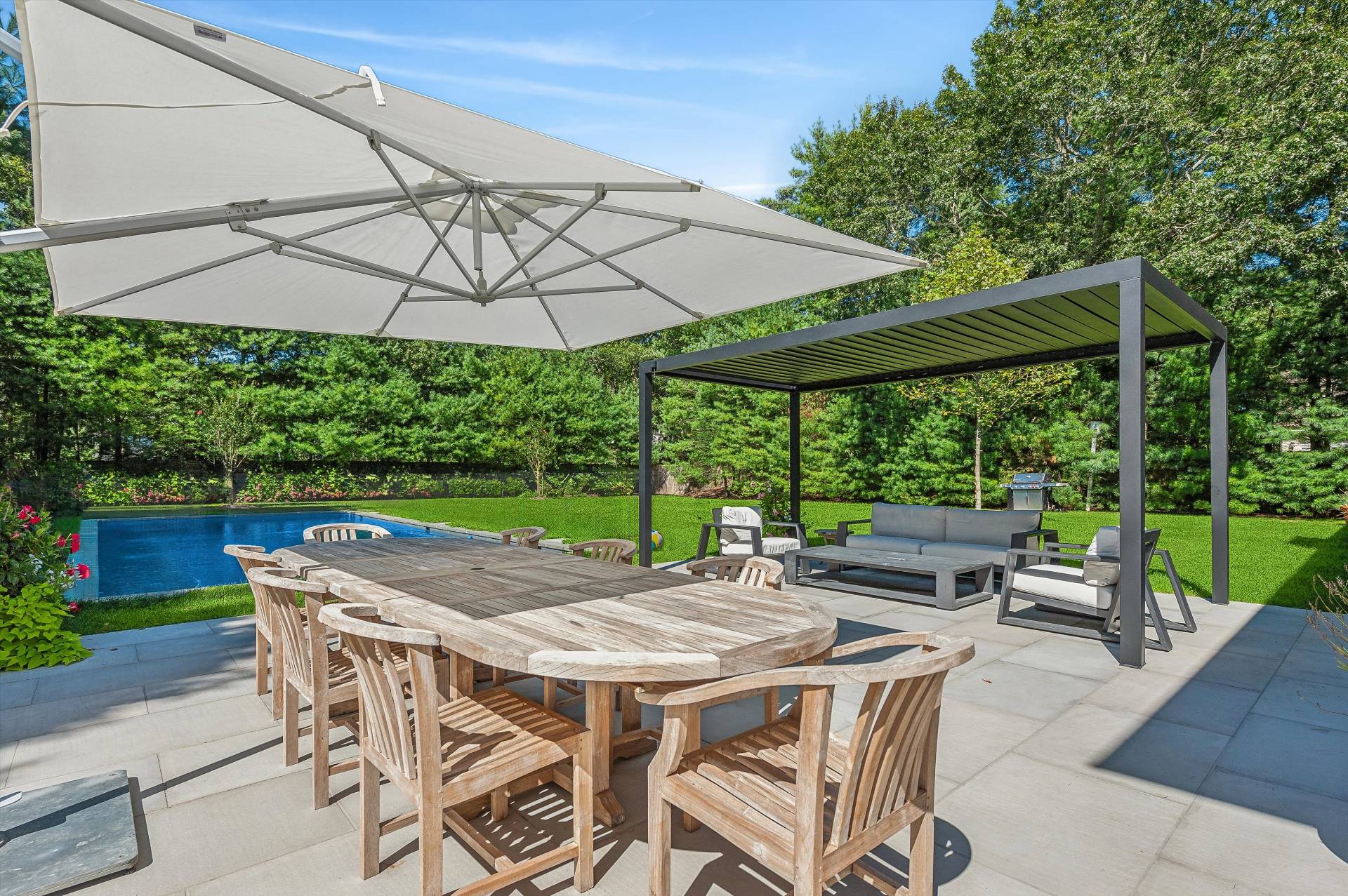 31 East Gate Road Wainscott, NY 11975 - Photo 18 of 20