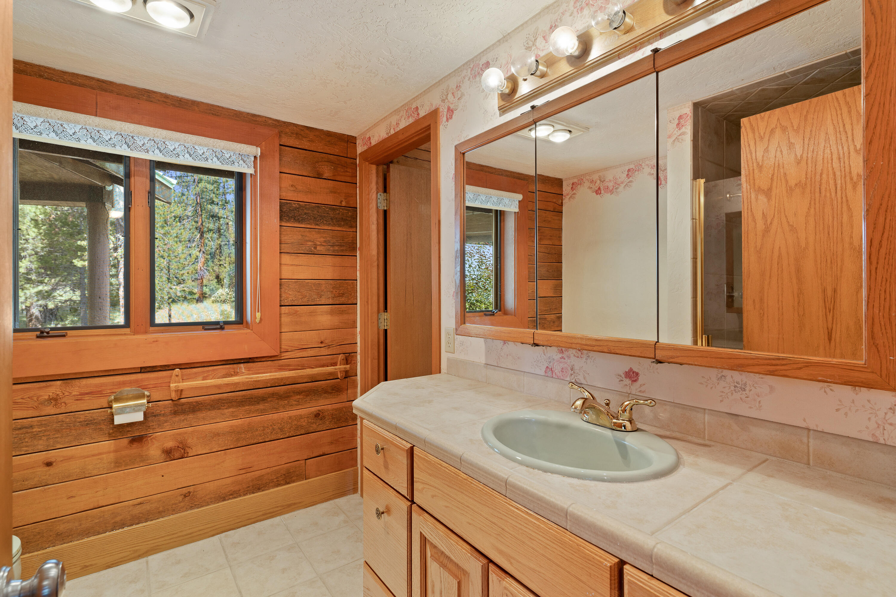 56838 Spring River Drive Bend, OR 97707 - Photo 16 of 52 DSC02072