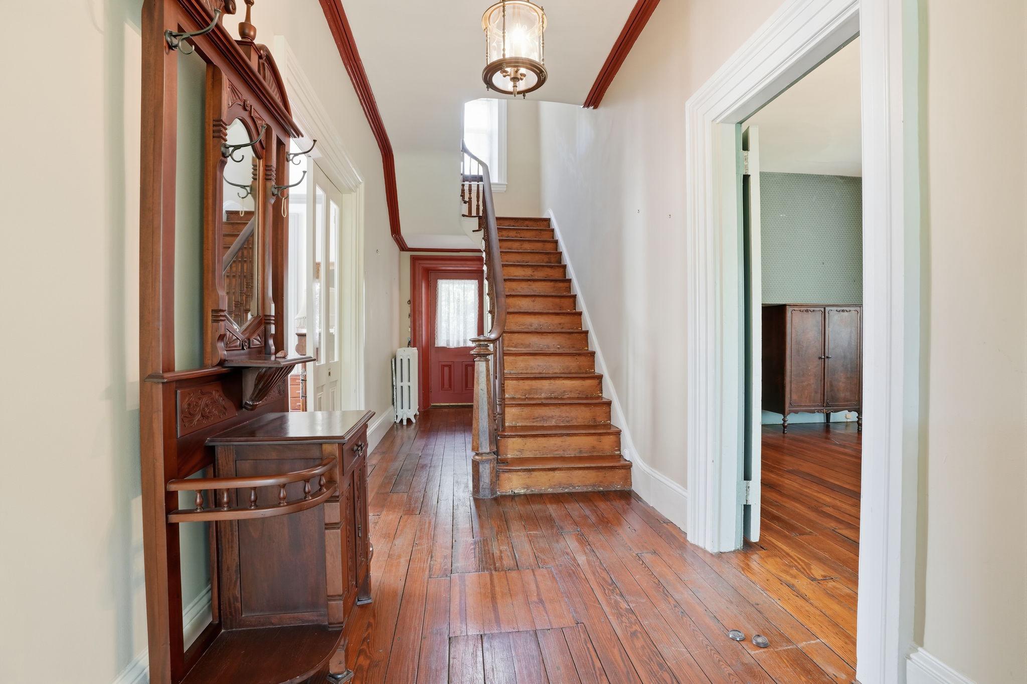 424 West Waverly Road Glenside, PA 19038 - Photo 12 of 75 Foyer