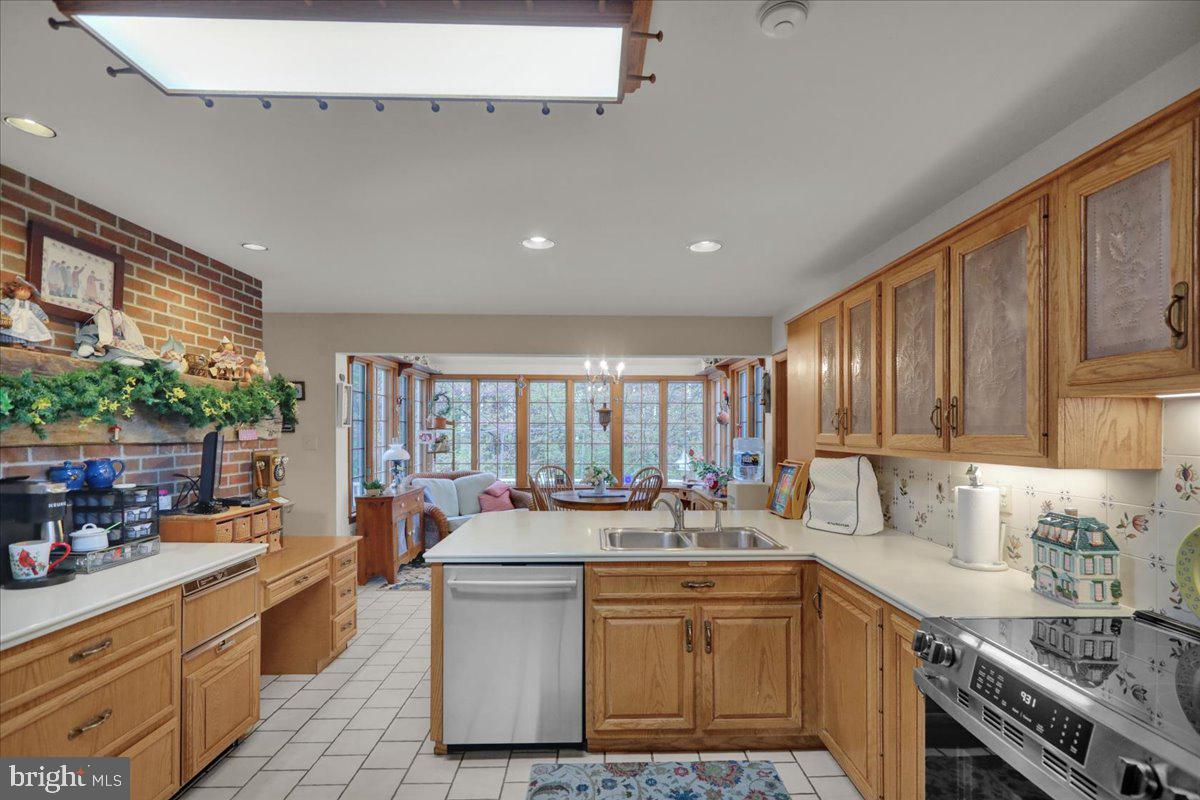 403 Arrowhead Trail Reading, PA 19608 - Photo 28 of 77