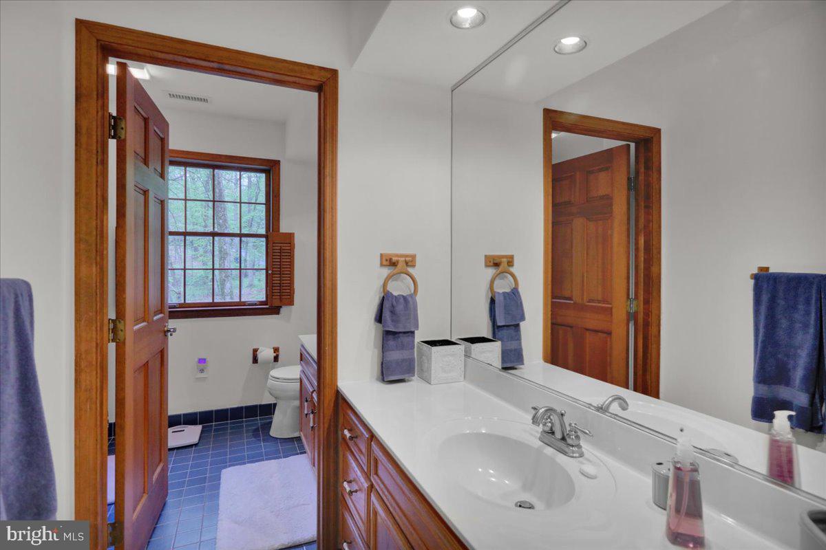 403 Arrowhead Trail Reading, PA 19608 - Photo 40 of 77