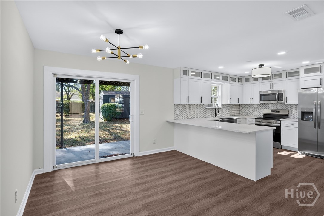 1411 Blakeley Road Savannah, GA 31406 - Photo 4 of 33 Gallery Image 4