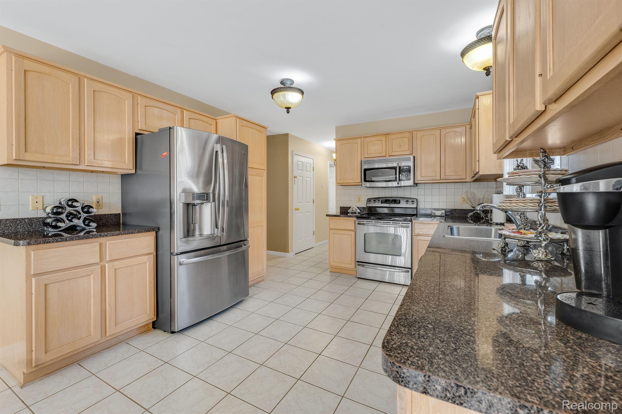 5602 Bedell Road Sterling Heights, MI 48310 - Photo 12 of 32 Gallery Image 12