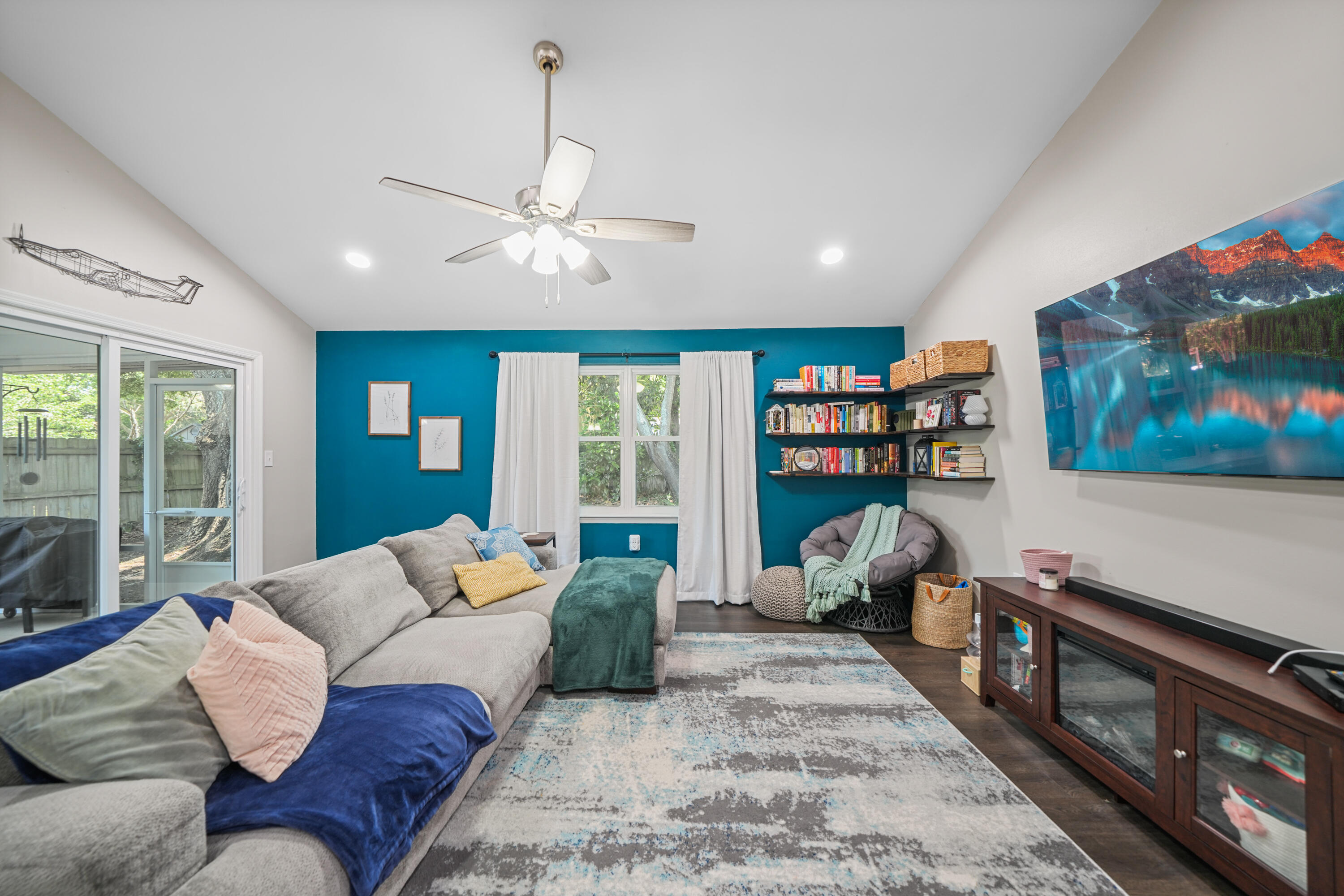 39 9th Street Shalimar, FL 32579 - Photo 14 of 37 untitled-06827
