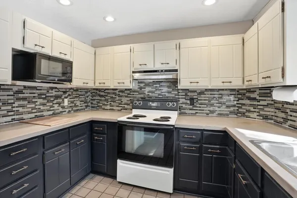 $3,200 | 15102 Afton Hills Drive South, Afton, MN 55001