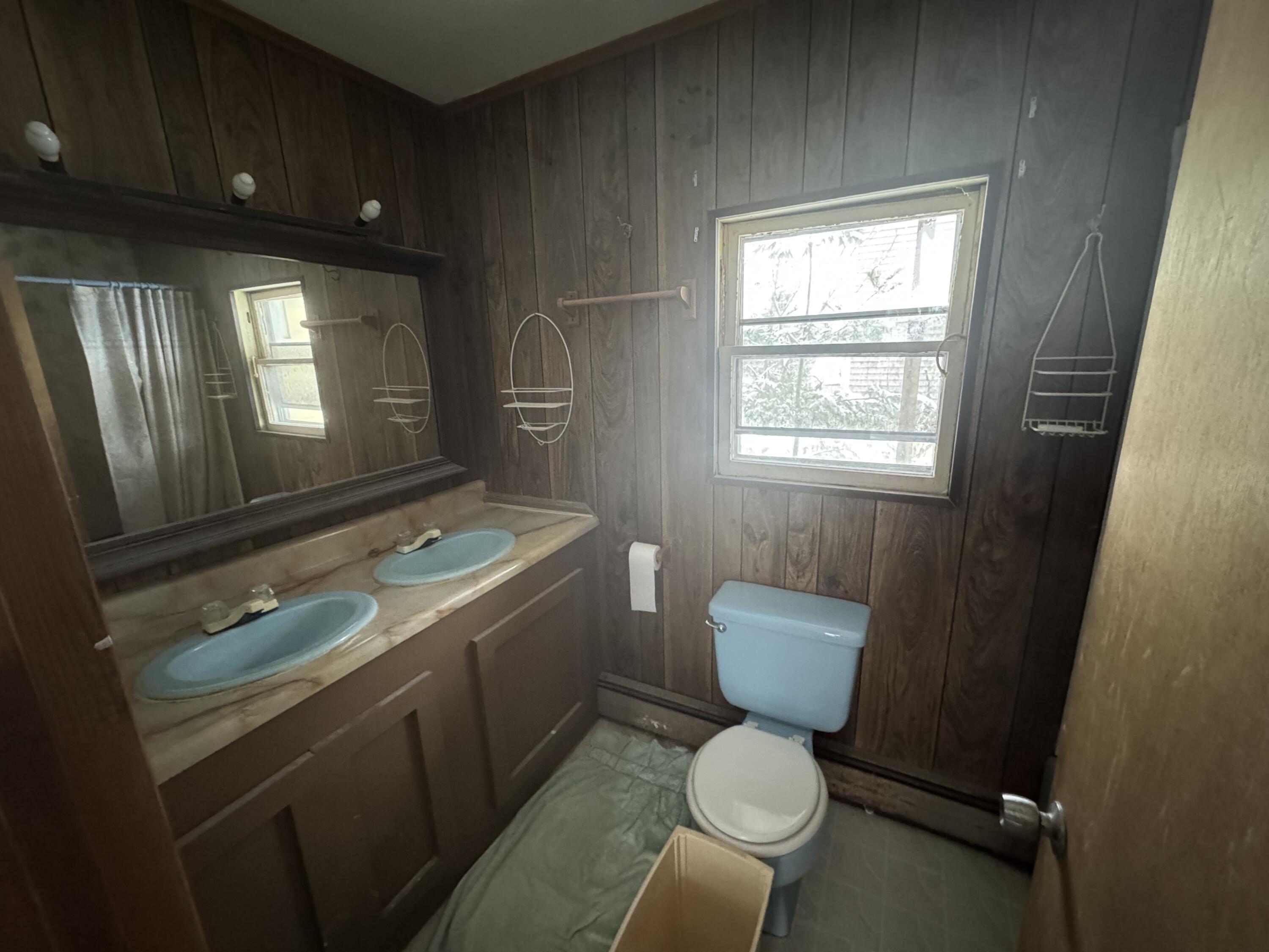 89 Pride Road Auburn, ME 04210 - Photo 15 of 46 IMG_4074