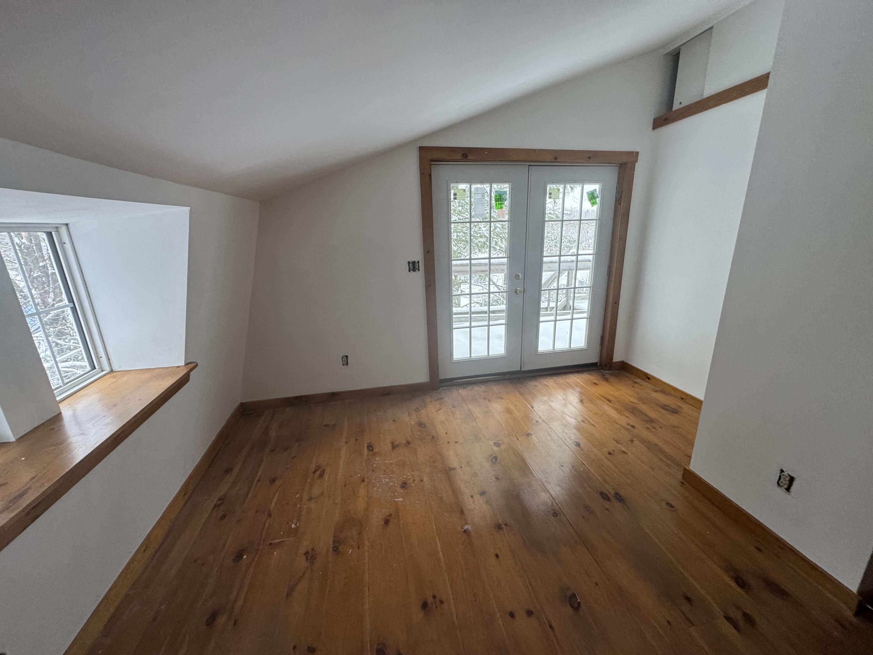 89 Pride Road Auburn, ME 04210 - Photo 6 of 46 IMG_4086