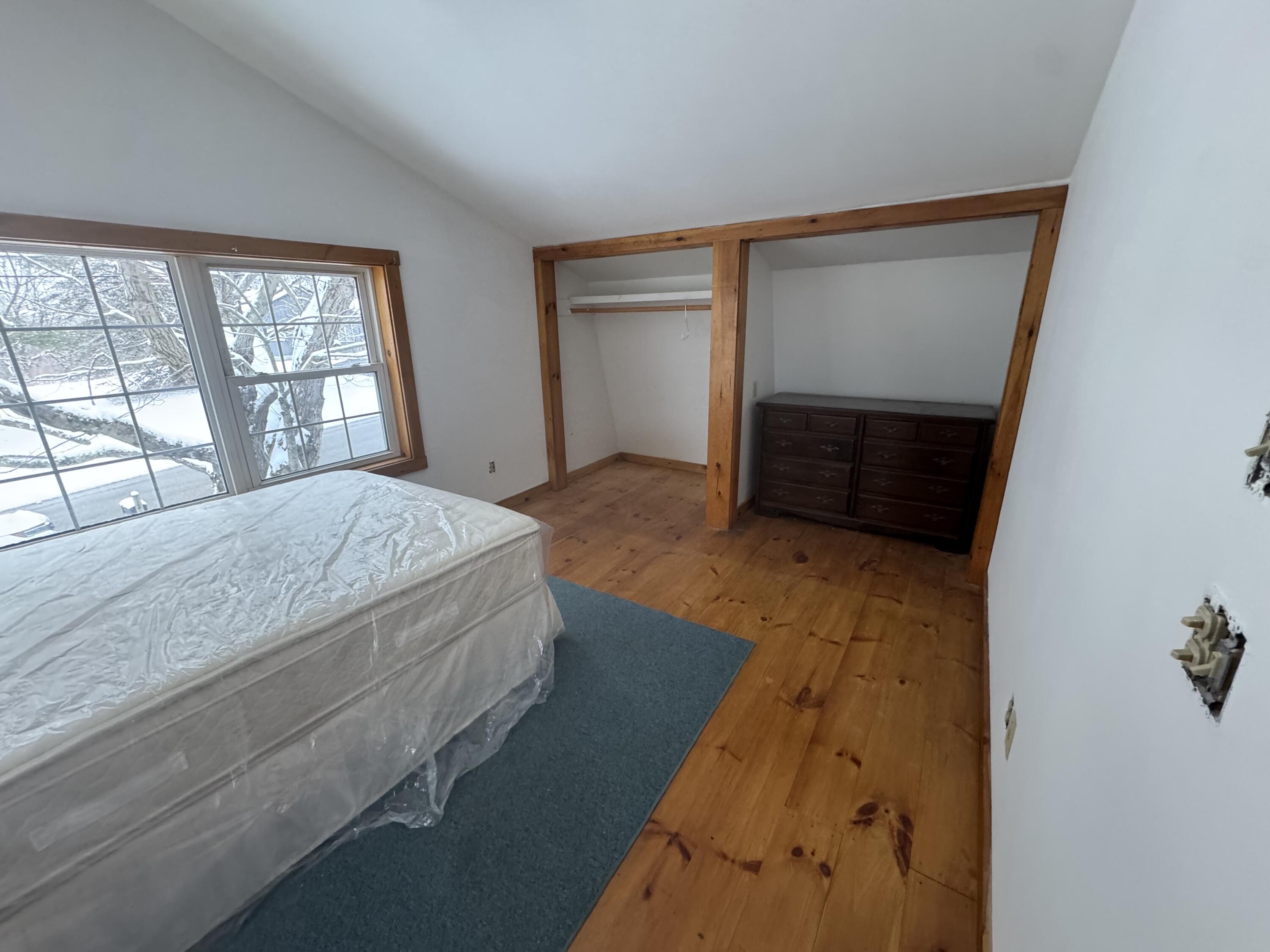 89 Pride Road Auburn, ME 04210 - Photo 7 of 46 IMG_4093