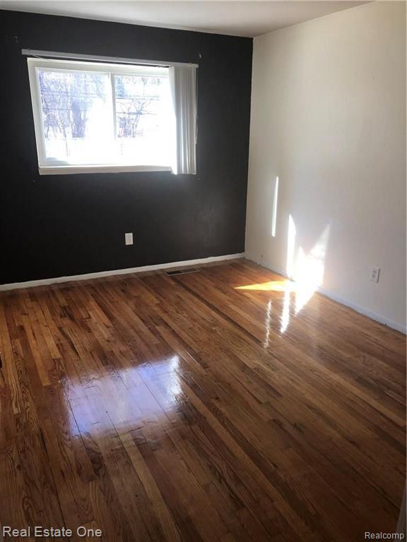 25551 Lahser Road Southfield, MI 48033 - Photo 14 of 24