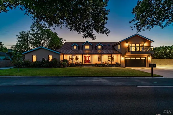 $4,500,000 | 466 Pratt Avenue, St. Helena, CA 94574