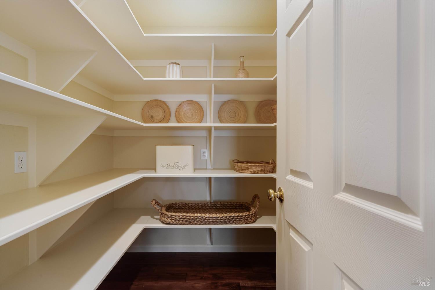 466 Pratt Avenue St. Helena, CA 94574 - Photo 20 of 55