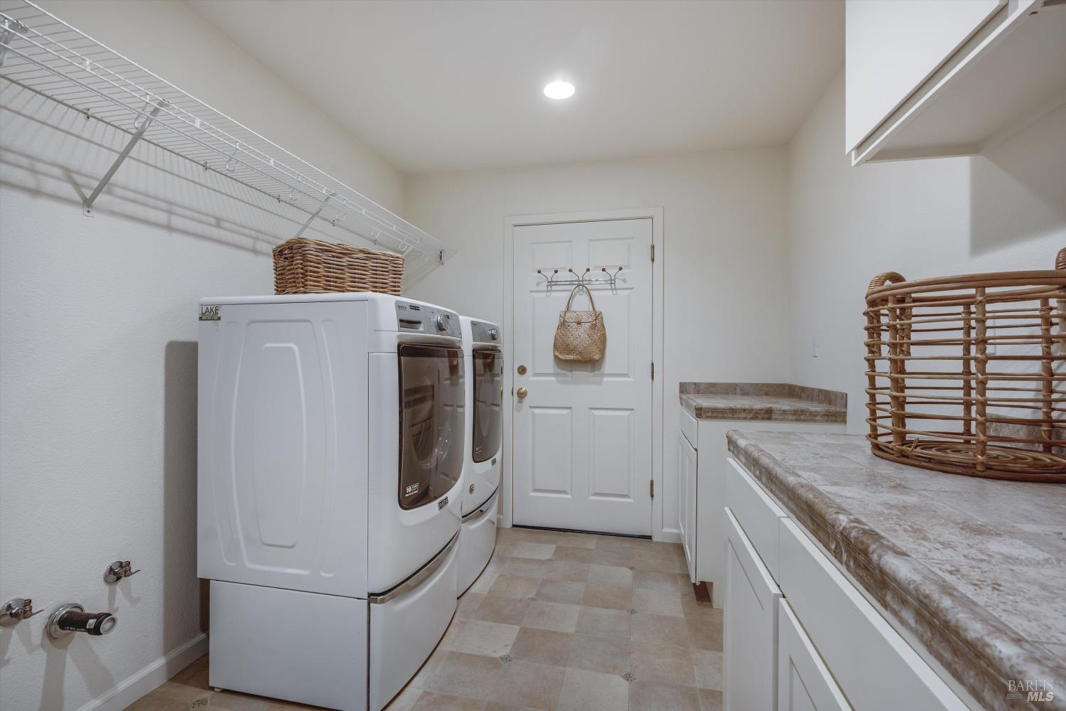 466 Pratt Avenue St. Helena, CA 94574 - Photo 27 of 55