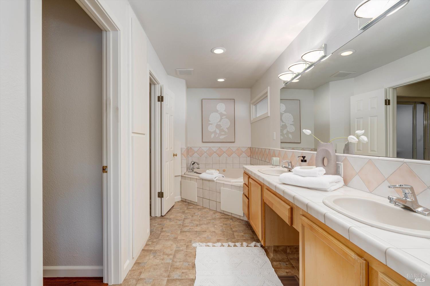 466 Pratt Avenue St. Helena, CA 94574 - Photo 32 of 55