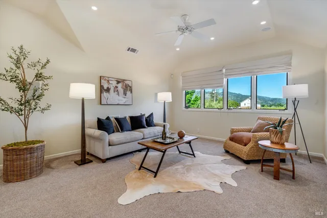 $4,500,000 | 466 Pratt Avenue, St. Helena, CA 94574