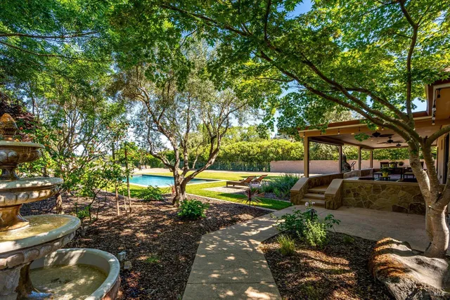 $4,500,000 | 466 Pratt Avenue, St. Helena, CA 94574