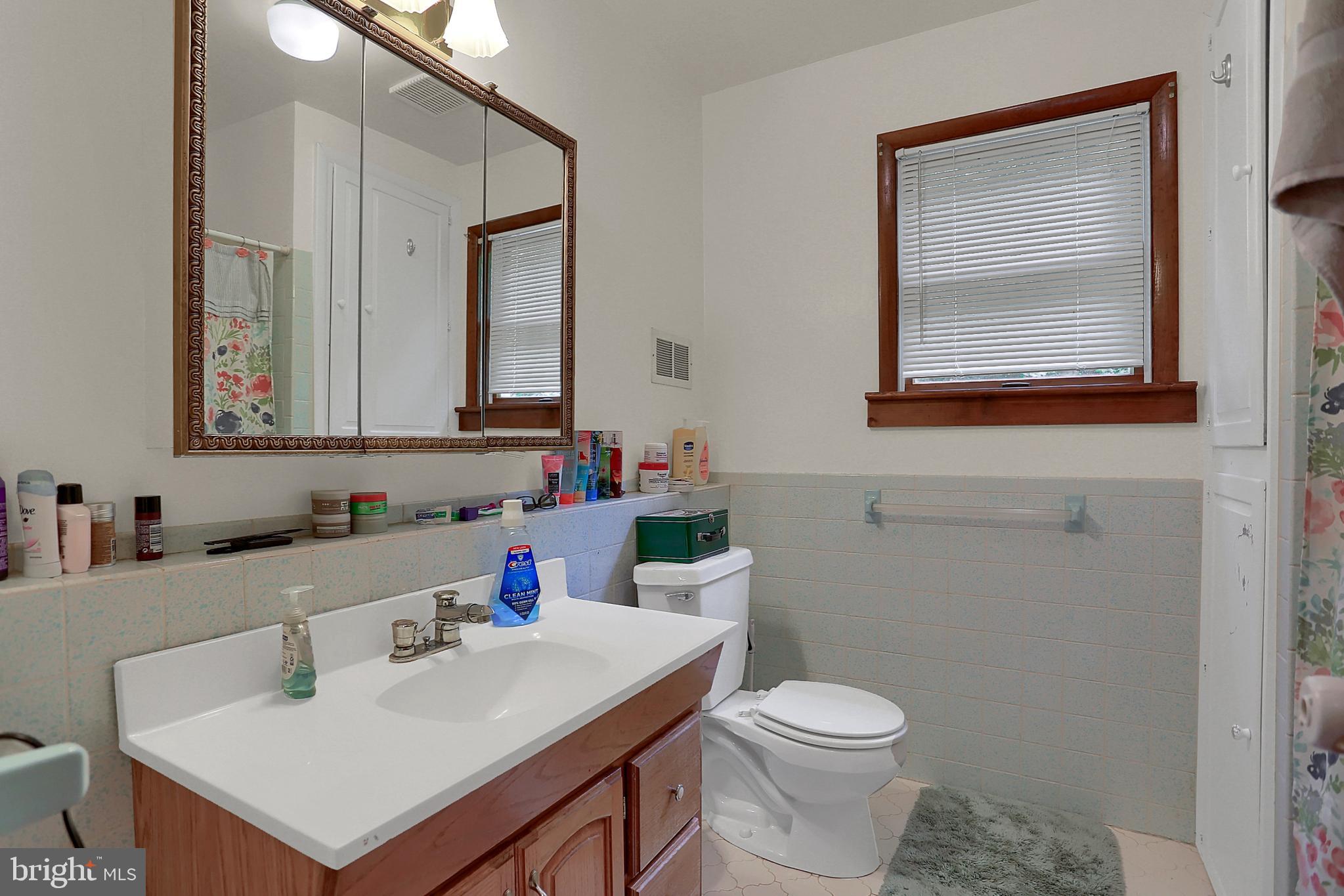 11026 Welsh Run Road Greencastle, PA 17225 - Photo 40 of 59 Guest Bath