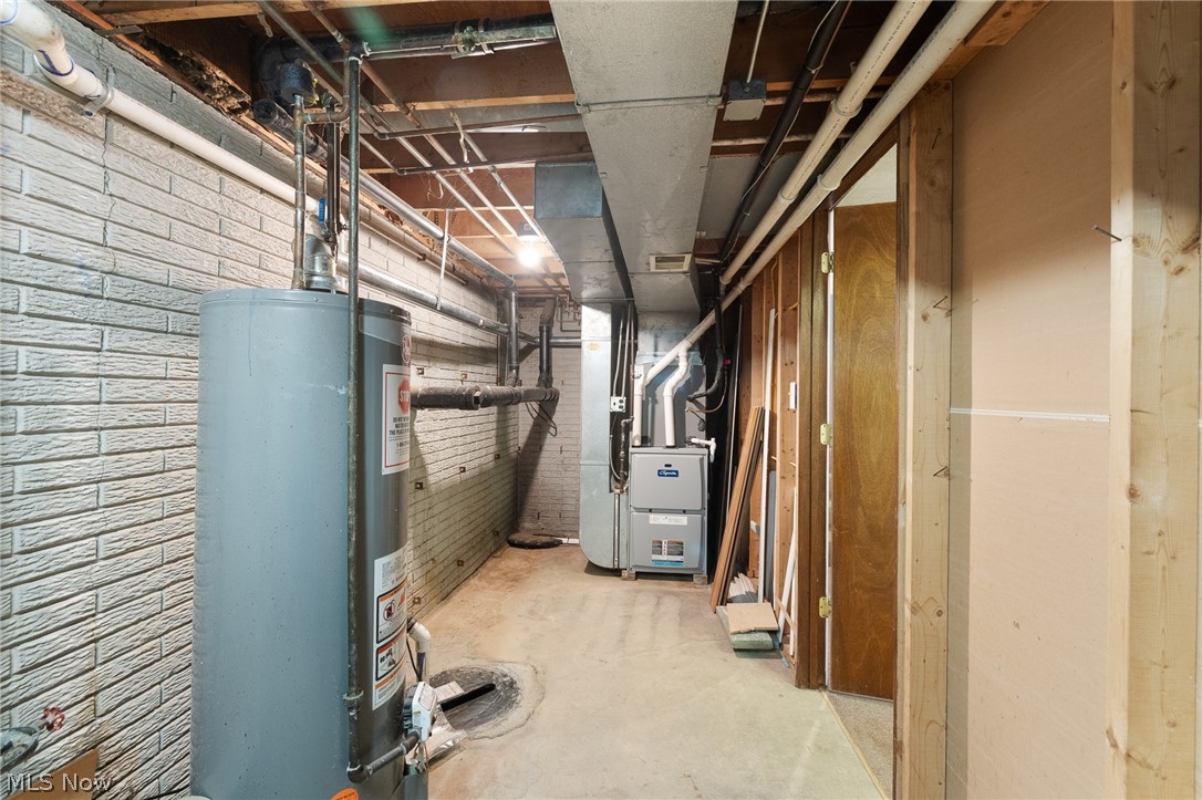 6720 Brookside Road Independence, OH 44131 - Photo 32 of 38 Mechanical room