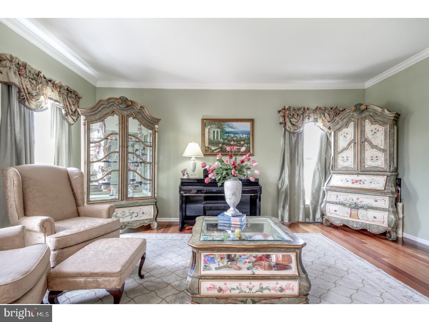 11 Barclay Road Hainesport, NJ 08036 - Photo 3 of 25 Living Room