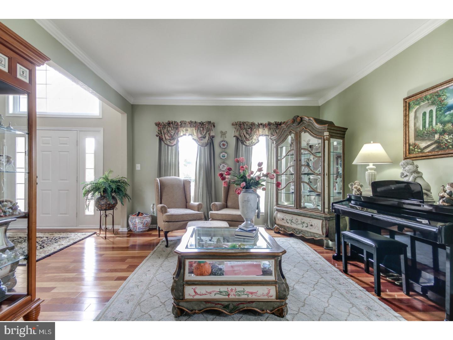 11 Barclay Road Hainesport, NJ 08036 - Photo 4 of 25 Living Room