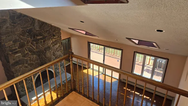 $645,000 | 919 Somerset Drive, Toms River, NJ 08753