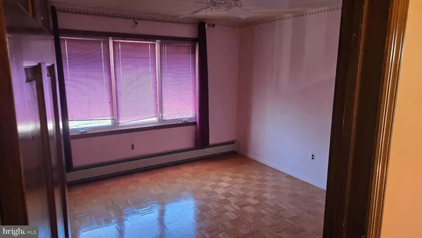 $645,000 | 919 Somerset Drive, Toms River, NJ 08753