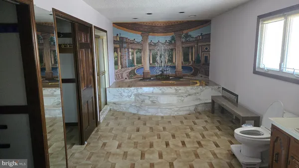 $645,000 | 919 Somerset Drive, Toms River, NJ 08753