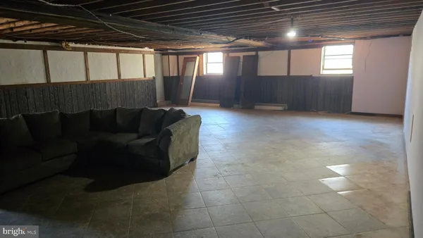 $645,000 | 919 Somerset Drive, Toms River, NJ 08753