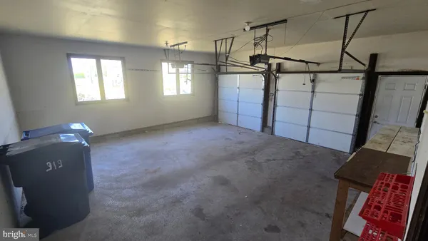 $645,000 | 919 Somerset Drive, Toms River, NJ 08753