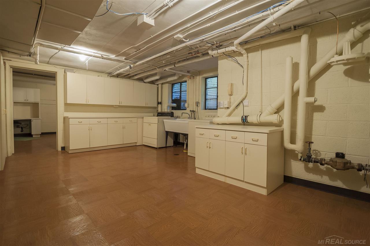 80 Lake Shore Road Grosse Pointe, MI 48236 - Photo 85 of 90 31323211-85.JPG