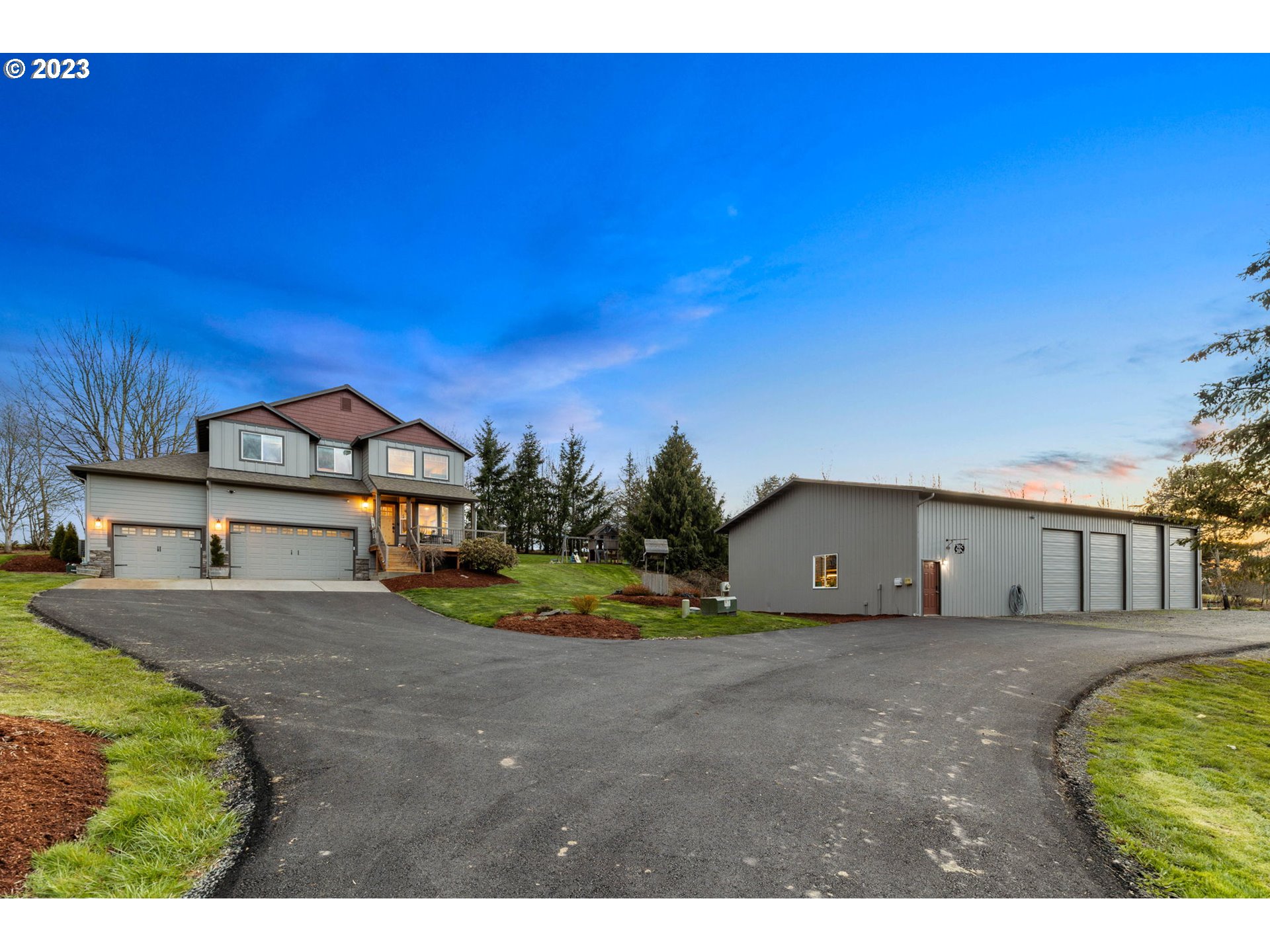 801 Northwest 184th Street Ridgefield, WA 98642 - Photo 1 of 48