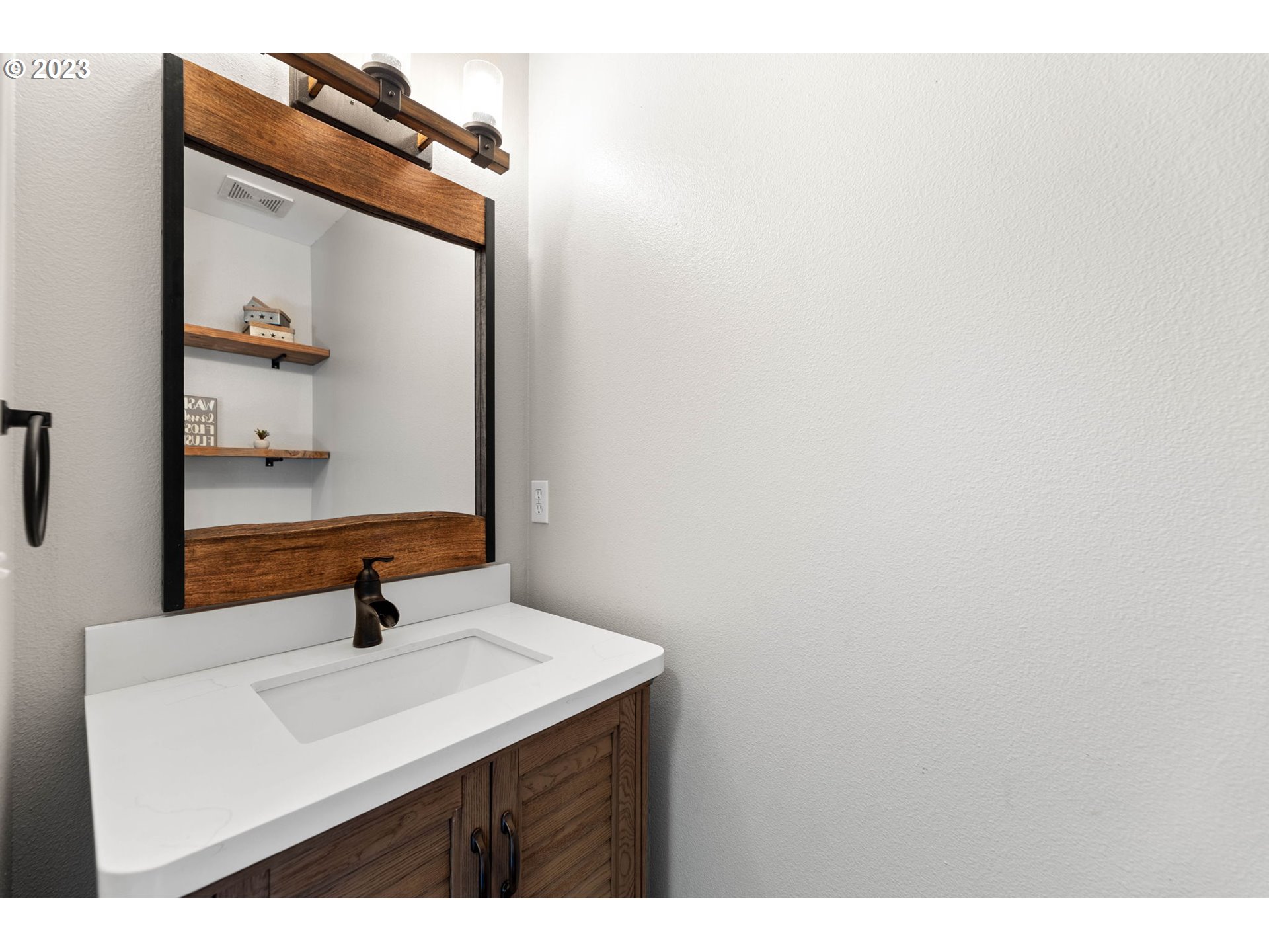 801 Northwest 184th Street Ridgefield, WA 98642 - Photo 23 of 48