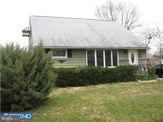 18 Overton Road Hamilton Square, NJ 08690 - Photo 1 of 10