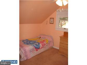18 Overton Road Hamilton Square, NJ 08690 - Photo 9 of 10