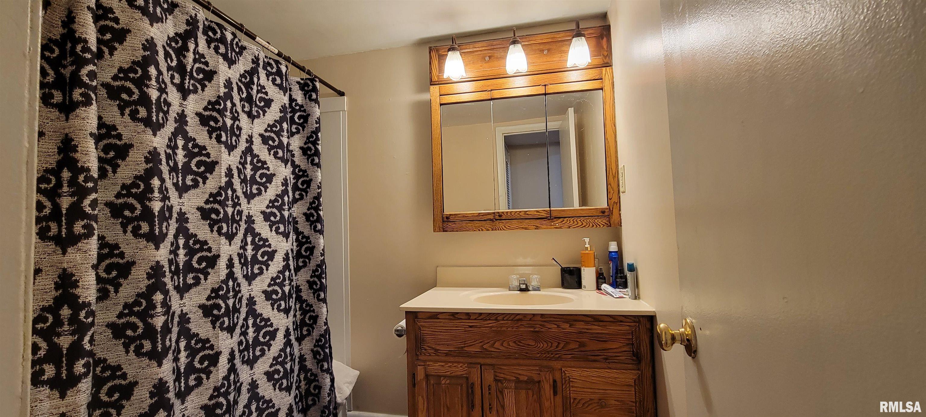 705 South 11th Street Herrin, IL 62948 - Photo 19 of 20