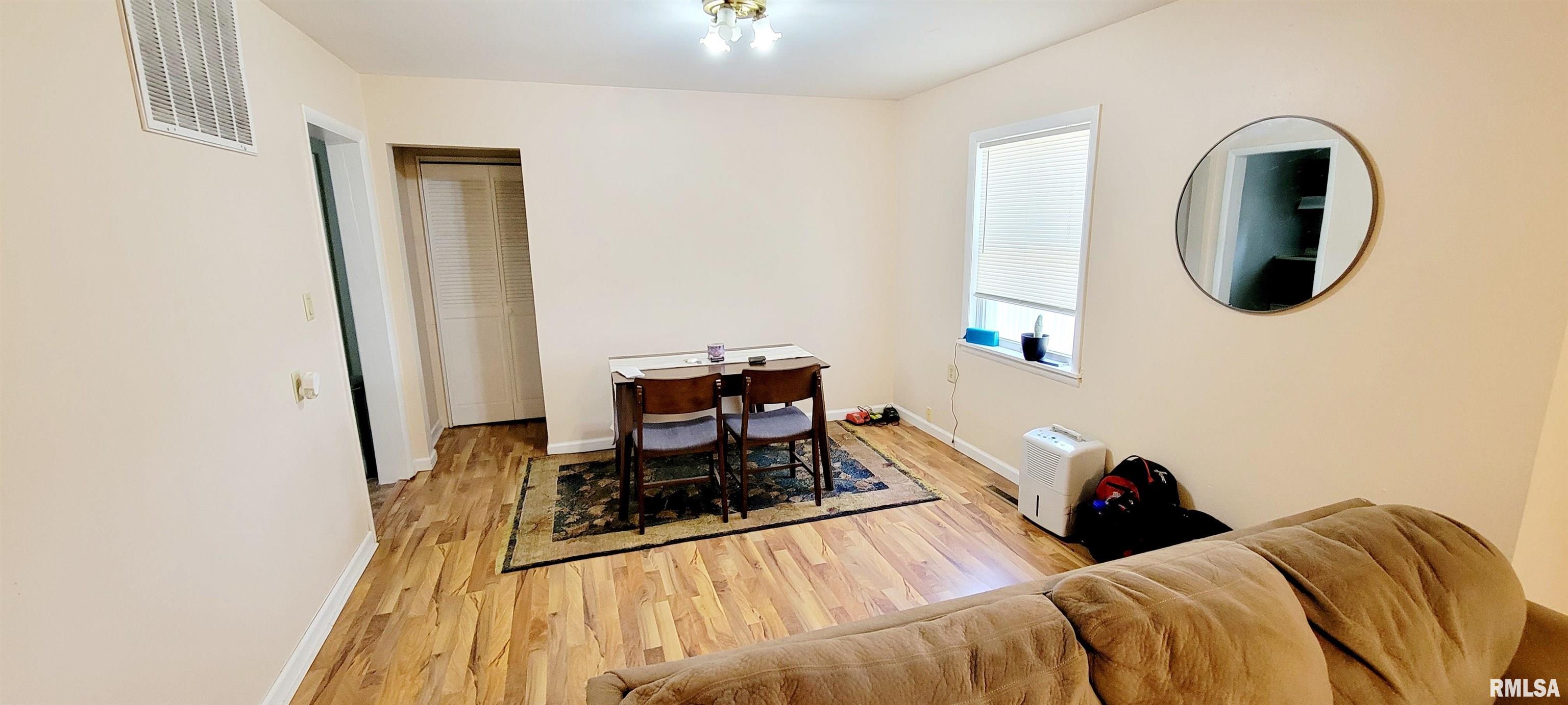 705 South 11th Street Herrin, IL 62948 - Photo 7 of 20