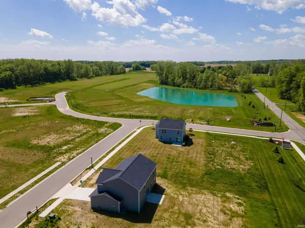 $304,671 | 803 Noble Creek Parkway, Kendallville, IN 46755