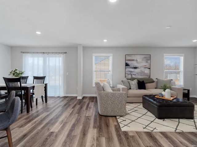 $303,961 | 803 Noble Creek Parkway, Kendallville, IN 46755